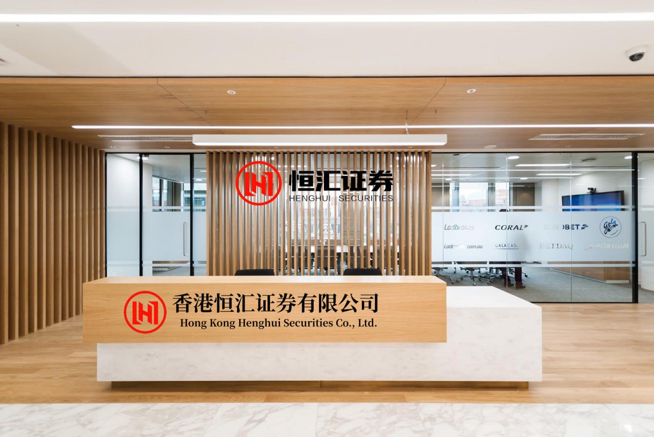 九牛网 一野二号人物张宗逊，保卫主席28年没当元帅，儿子比元帅后代厉害